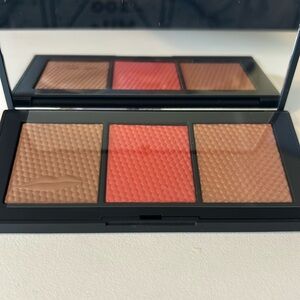 NARS Man Ray the veil cheek blush palette